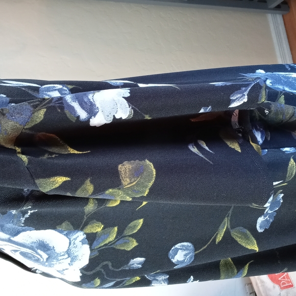 Bundle of Two Christian Siriano Plus Sizes Dresses - Picture 7 of 12